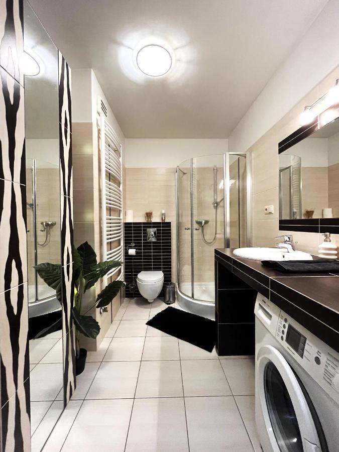 ורוצלב Jagielly Apartment ~ Self Check-In 24H ~ Parking & Lift מראה חיצוני תמונה
