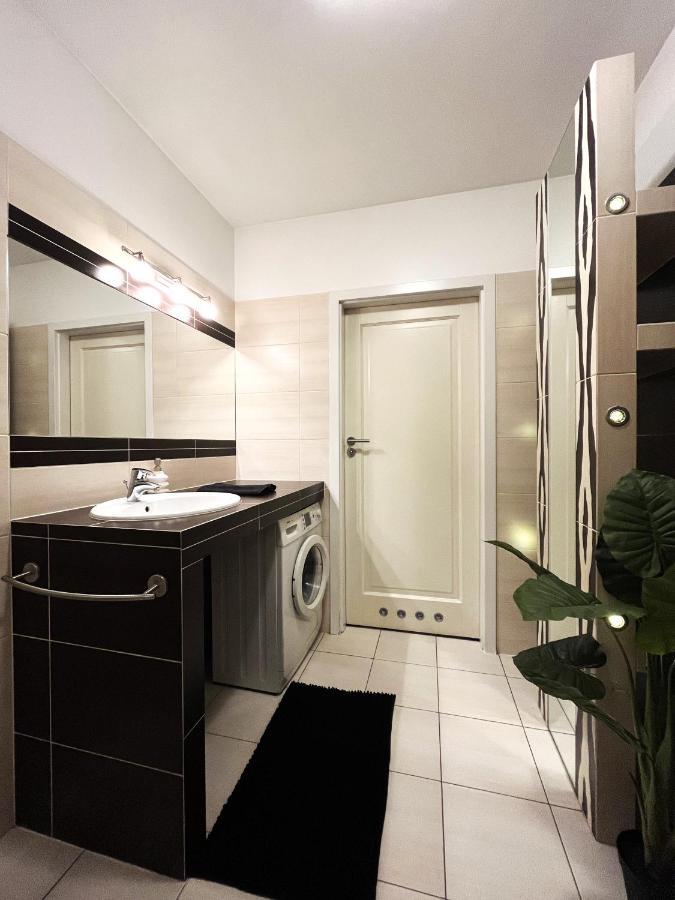 ורוצלב Jagielly Apartment ~ Self Check-In 24H ~ Parking & Lift מראה חיצוני תמונה